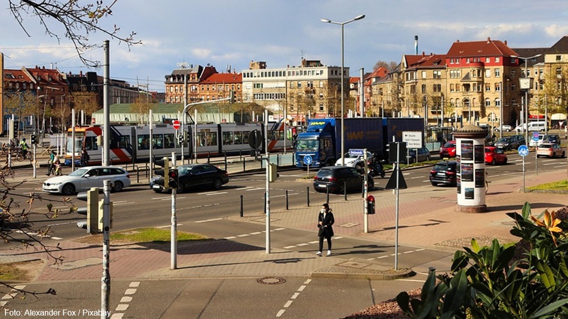 Wem gehört die Stadt? Verkehrs- versus Wohnungspolitik